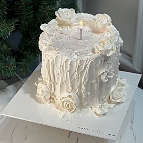 Eriyen Mum Pasta (Candle Cake)