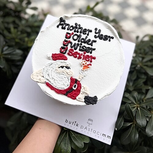 Komik Çizimli Yılbaşı Pastası